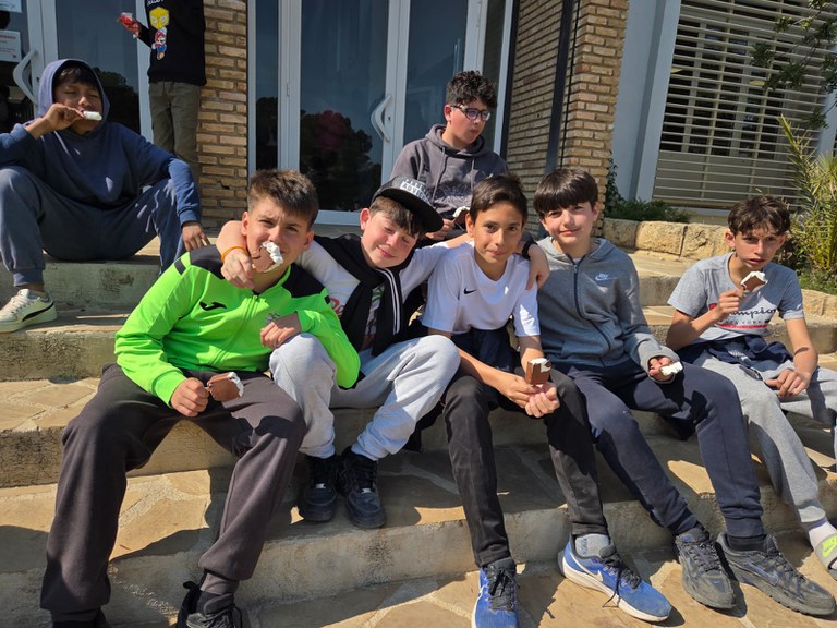 f8c34707-fedc-4957-92eb-ab103b3b9b17.jpg f8c34707-fedc-4957-92eb-ab103b3b9b17.jpg